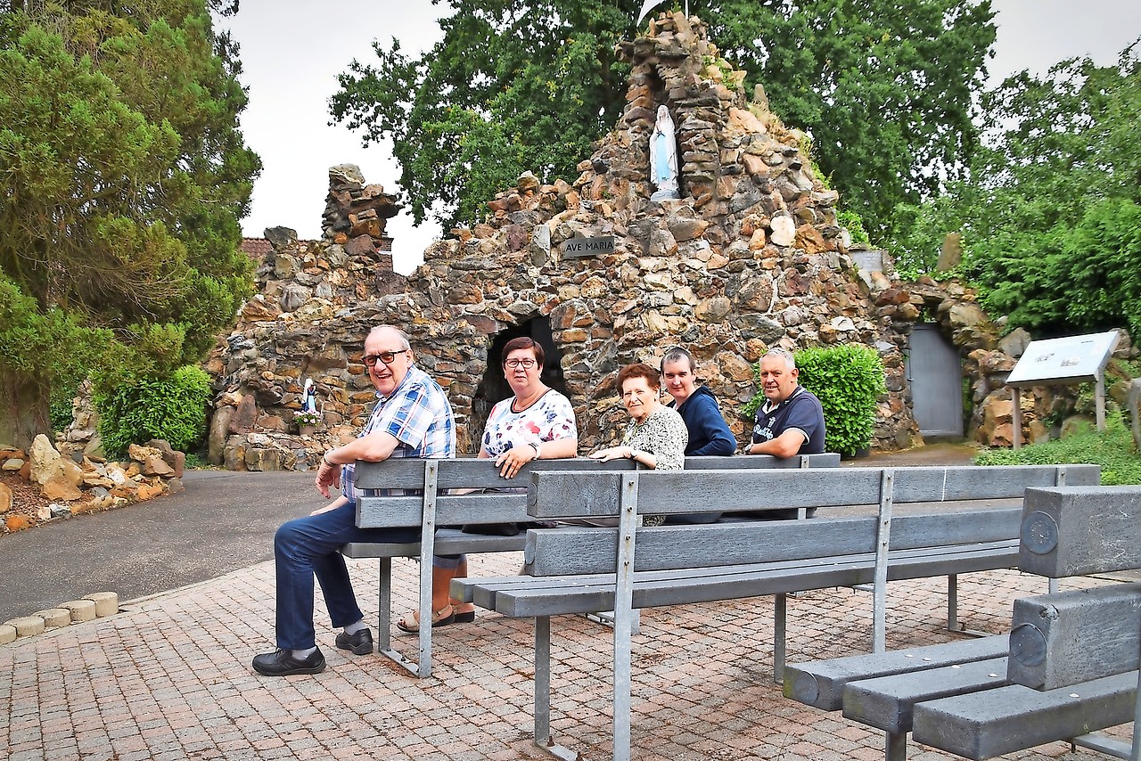 Nielse Lourdes-grot is Mariale trekpleister | Kerk en Leven