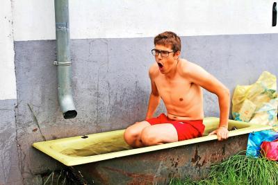 Op de winnende foto duikt Lander Bonkowski in een bad koud water. Tevergeefs, want hij eindigde tweede. © Jiska Van Laer