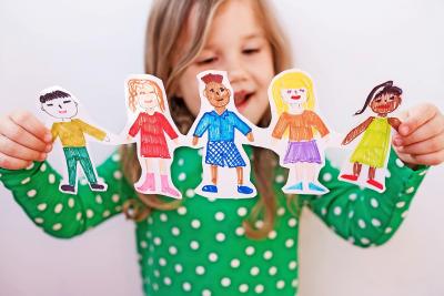 Ieder kind kan in de school verbinding maken vanuit zijn of haar eigenheid. © Shutterstock