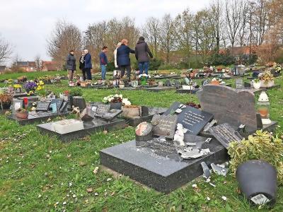 In maart jl. was het kerkhof in Wevelgem nog het mikpunt van een vandaal. © Joerie Dewagenaere