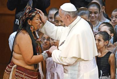 Paus Franciscus uitte al openheid voor gehuwde priesters, enkel in afgelegen gebied. © KNA Bild