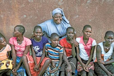 Ugandese religieuze neemt meisjes in bescherming die dreigen besneden te worden. © Belga Image
